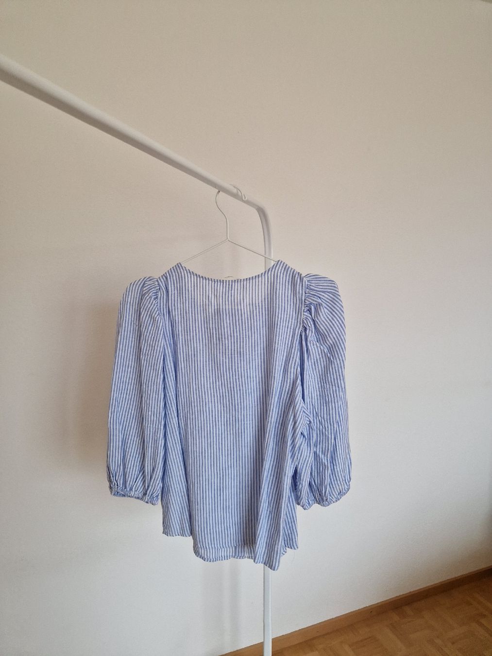 H&M Camicette: H&M Leinenbluse, Blaun gestreift, Neu – Nuovo e nell'imballaggio originale da Samstagern venduto da DatJulie 4
