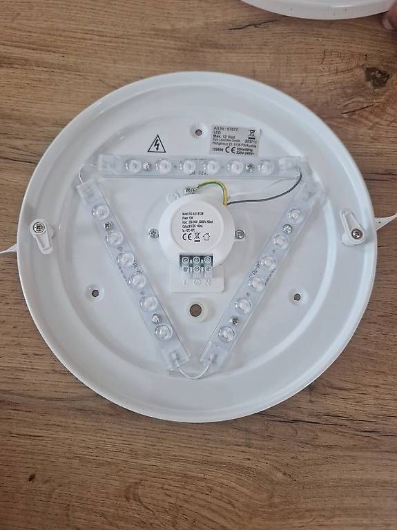 Lustres & lampes de plafonds: Plafoniera – D'occasion à Aurigeno par dan_2xx2 1