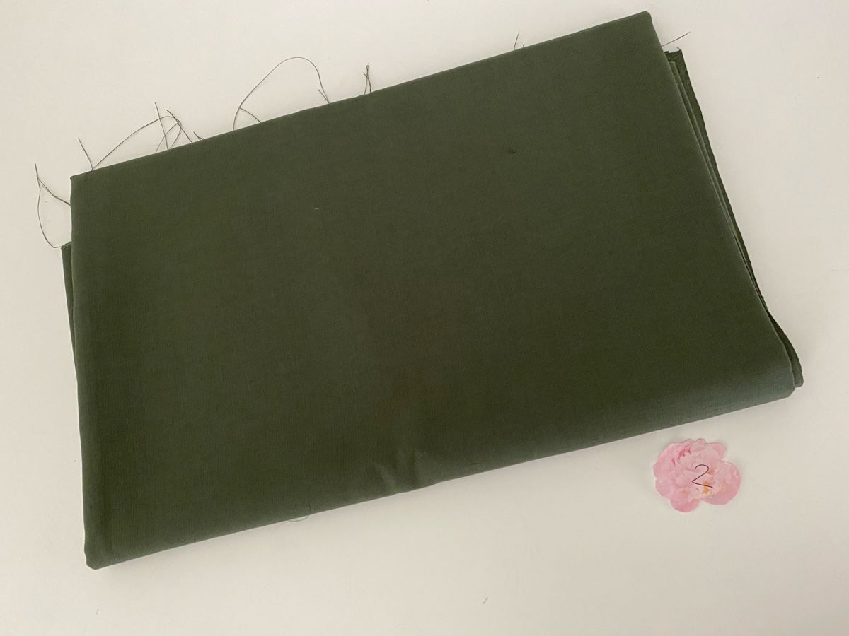 Tessuti: Stoff Khaki Ca 140x85 cm  – Nuovo (secondo la descrizione) da Flawil venduto da sonnengeist
