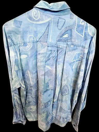 Camicie: Marios Hellblaues Button-Down-Hemd mit abstraktem Muster – Usato da Zug venduto da vinokilo 3