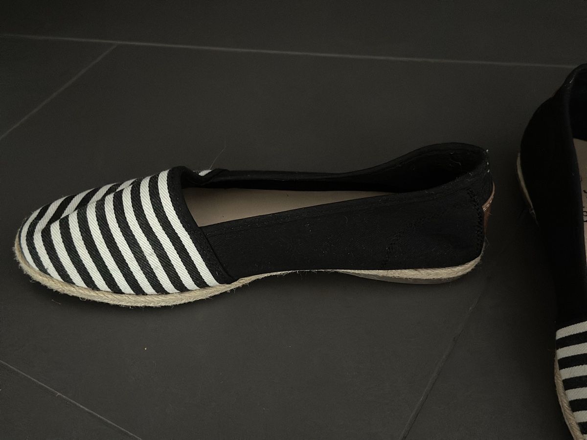Scarpe da donna: Espadrilles Streifenmuster Schwarz Weiss Grösse 37 – Usato da Bern venduto da Stefanieaebi 1