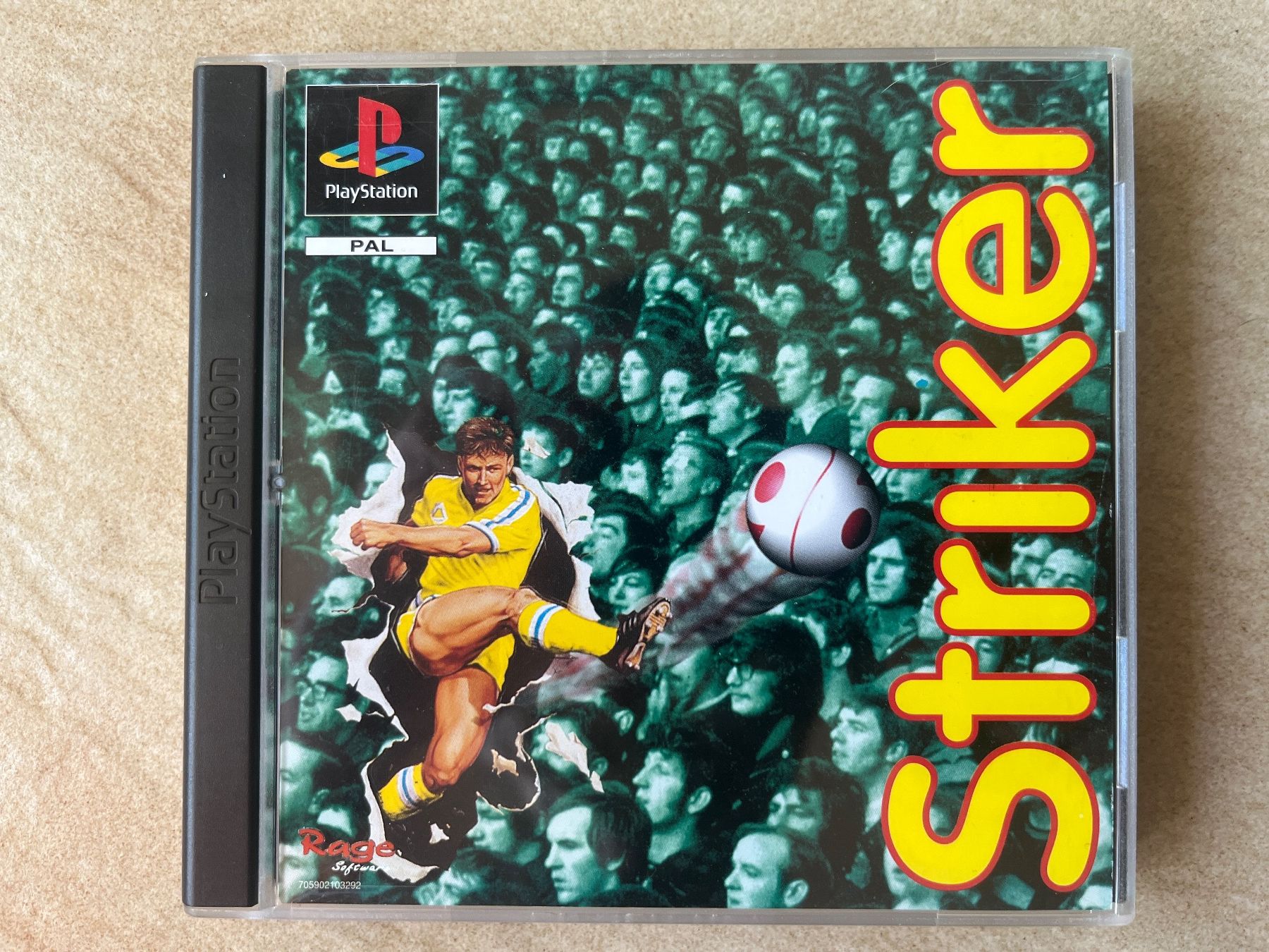 Sony Giochi: Jeu vidéo Striker 96 pour PLAYSTATION PS1 – Usato da Vernayaz venduto da Darkfrost