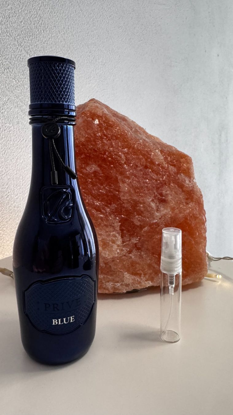 Profumi & Eau de Toilette: 5ml Duftprobe Riiffs Prive Blue – Usato da Chur venduto da Foppamarketing