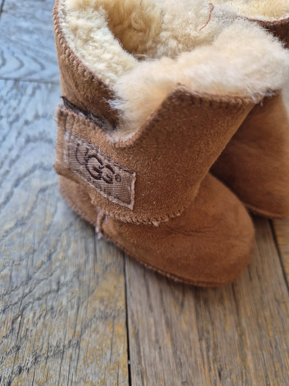Ugg Scarpe per ragazzi: Baby Uggs 0-4 Monate – Usato da Zürich venduto da taisli1 2