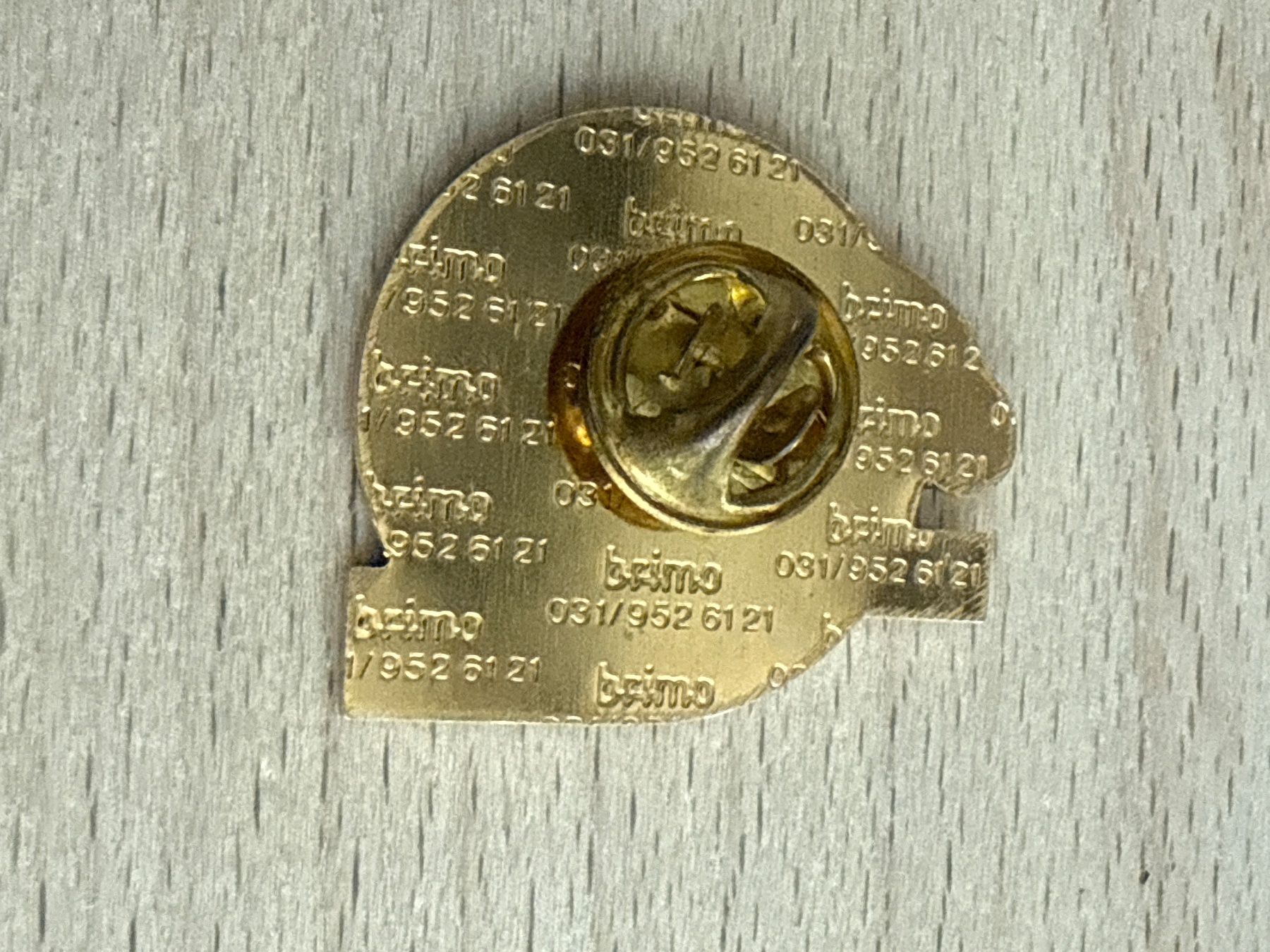 Placchette & Badge: Pin Schaer's Deckeli-Linie – Usato da Glattbrugg venduto da Schweigmatt 1