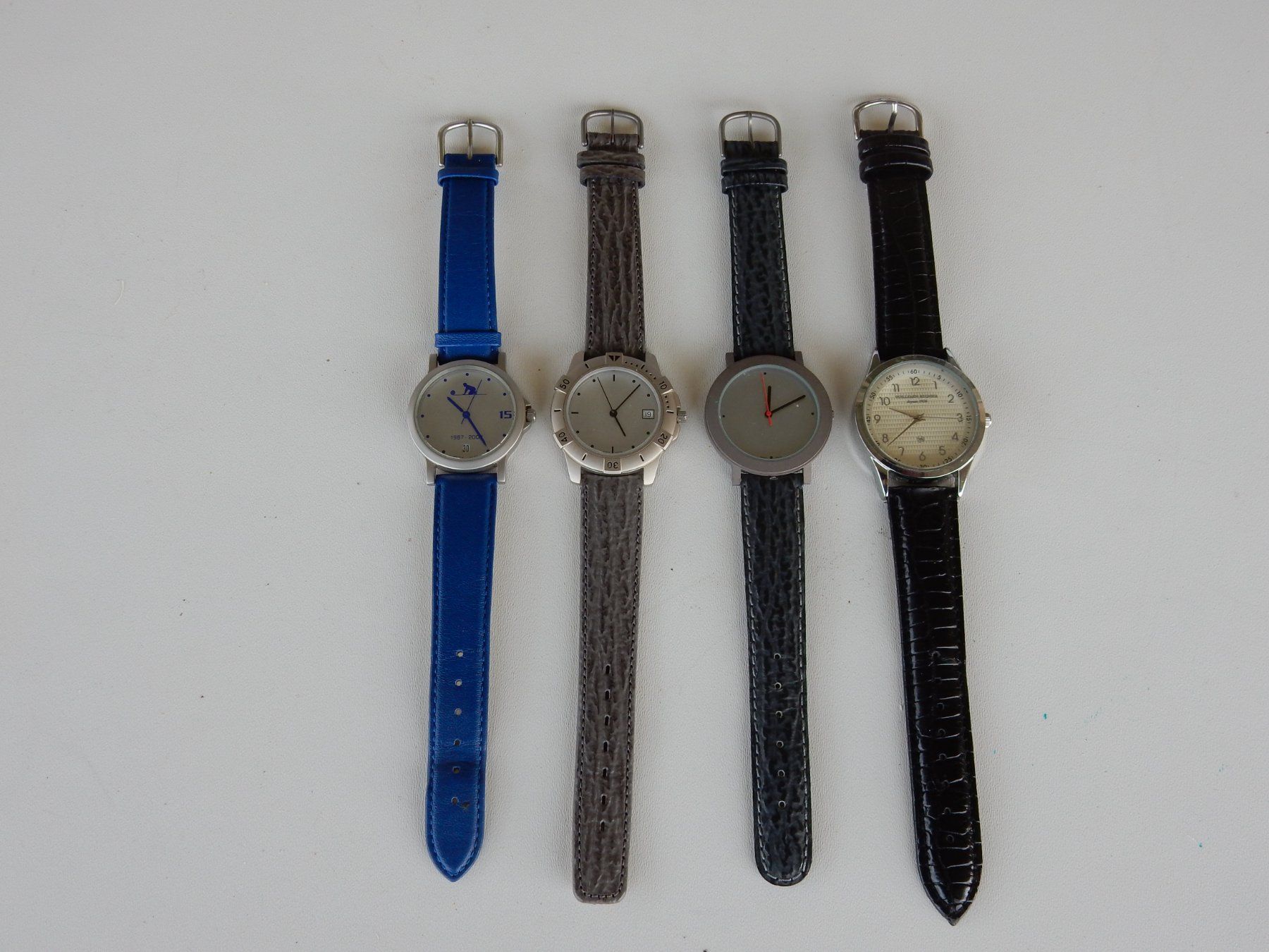 Orologi: 4 Armbanduhren – Usato da Neuenegg venduto da wisteibe