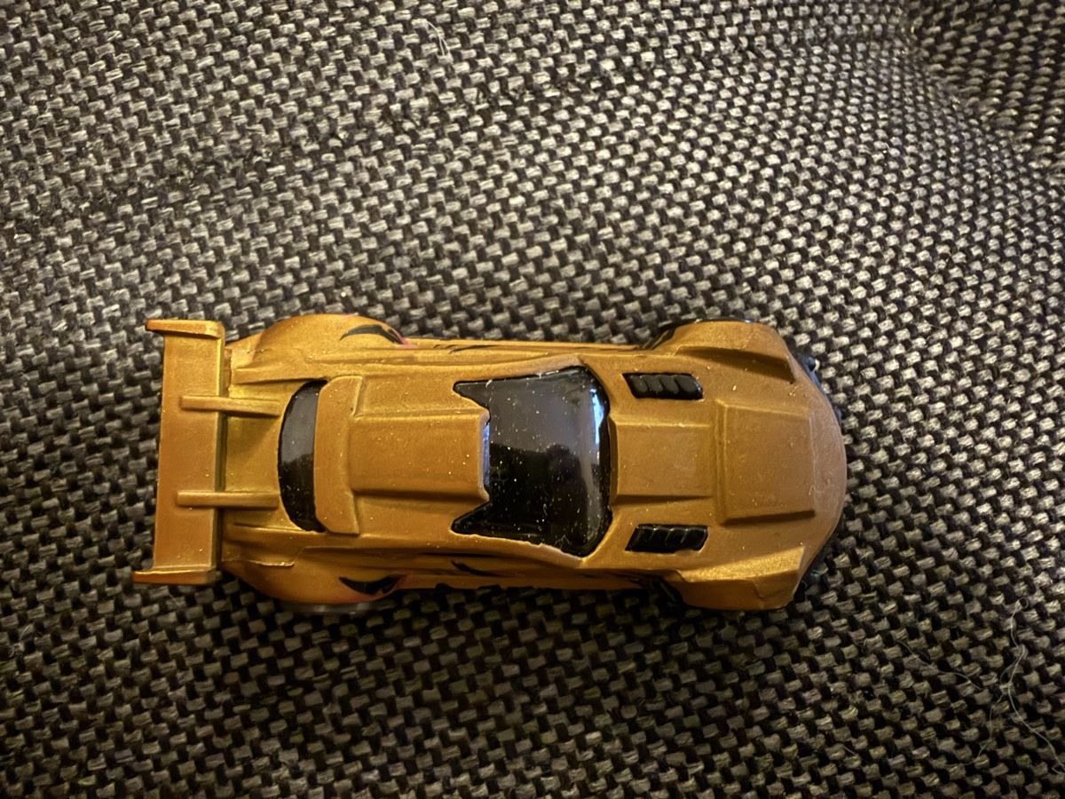 Hot Wheels Modellini d'auto: 2 Hot Wheels von Mattel – Usato da Buchs SG venduto da and_d8tp 6
