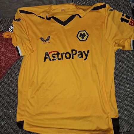 Originales Wolves Trikot Grösse 3xl