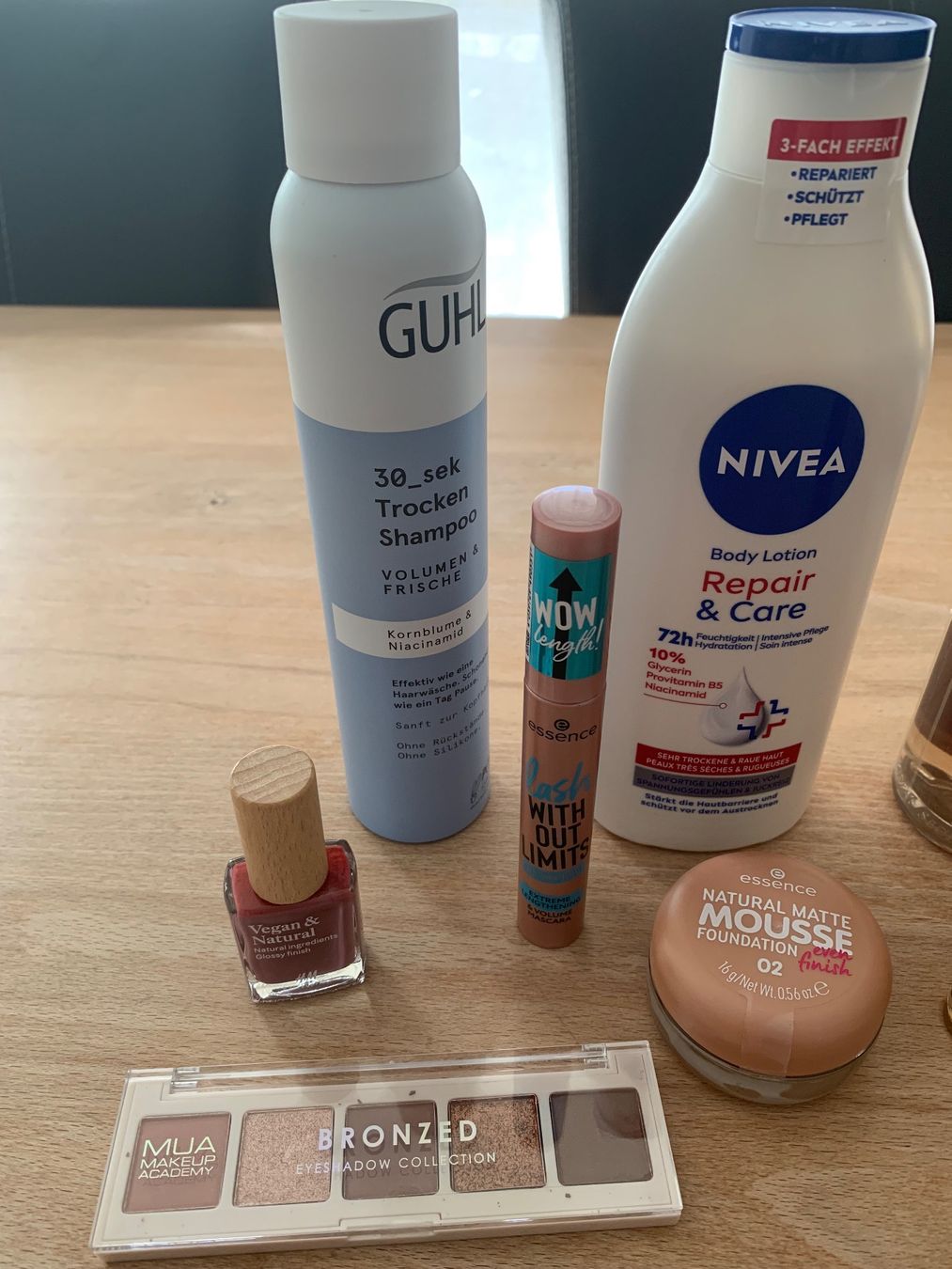 Sonstige Körperpflege: Beauty & Parfum – Gebraucht aus Enggistein von THE-IGOR 1