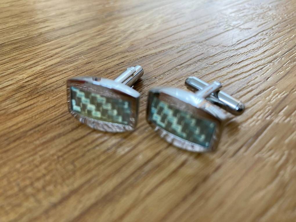 Gemelli: NEU! Manschettenknöpfe, Cuff, hell-olive-glänzendes Gewebe – Nuovo (secondo la descrizione) da Salmsach venduto da schneetiger1 2