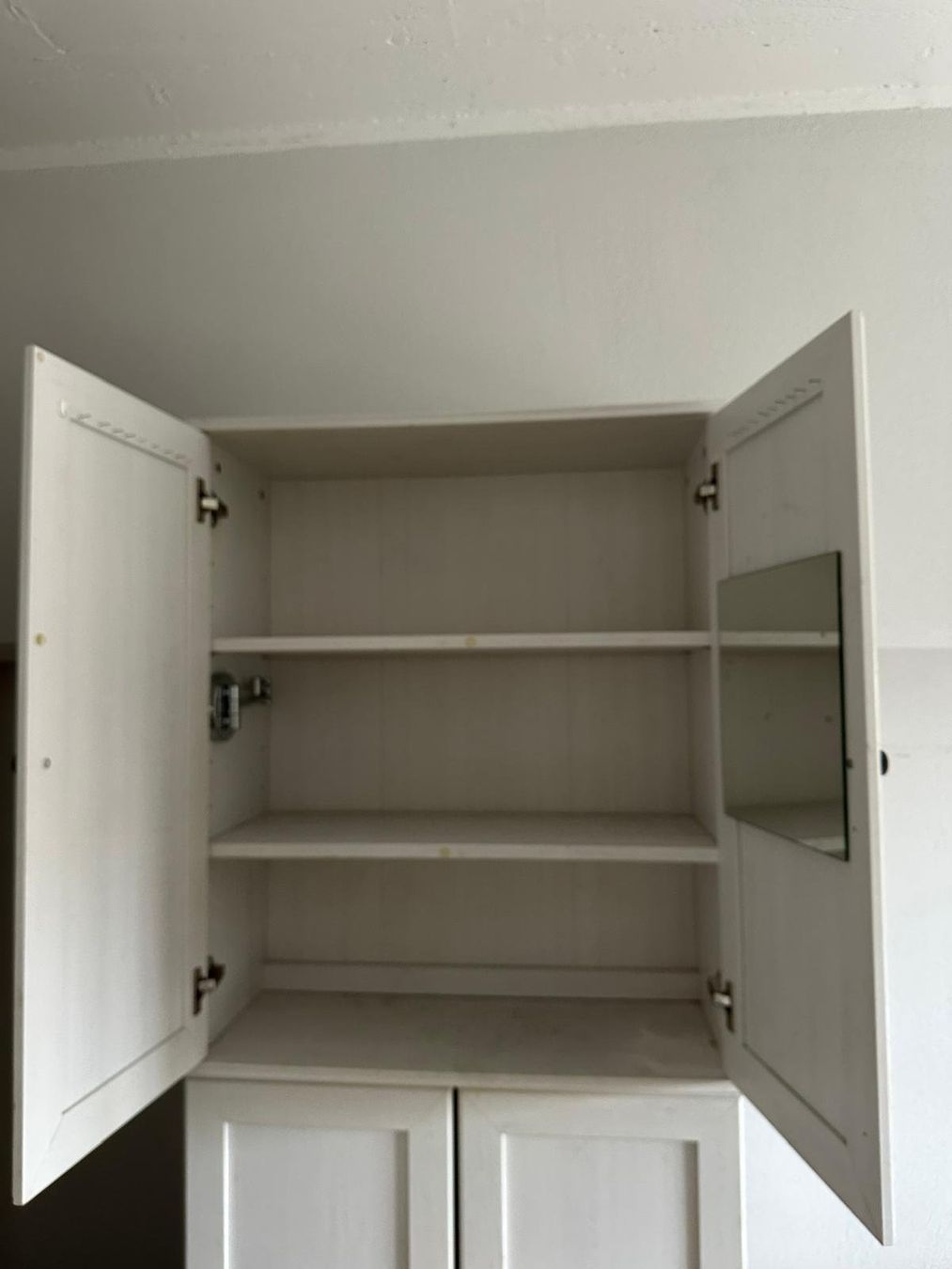 Armadi: Schrank – Usato da Horgen venduto da iam_9cbq 4