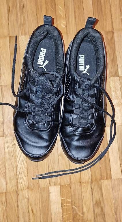 Scarpe da uomo: Puma Schuhe Grösse 41 – Usato da Wallisellen venduto da Richtema