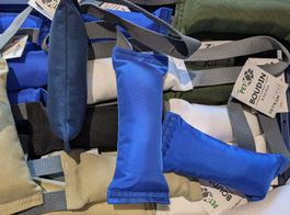 KISTE 》PETX Boudin Hunde-Spielzeug Cordura 8.5x19cm neu