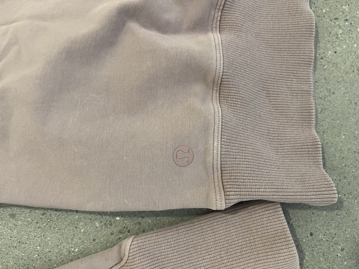 Lululemon Maglioni & Felpe: Lululemon Pullover – Usato da Dottikon venduto da kat_jk9m 2