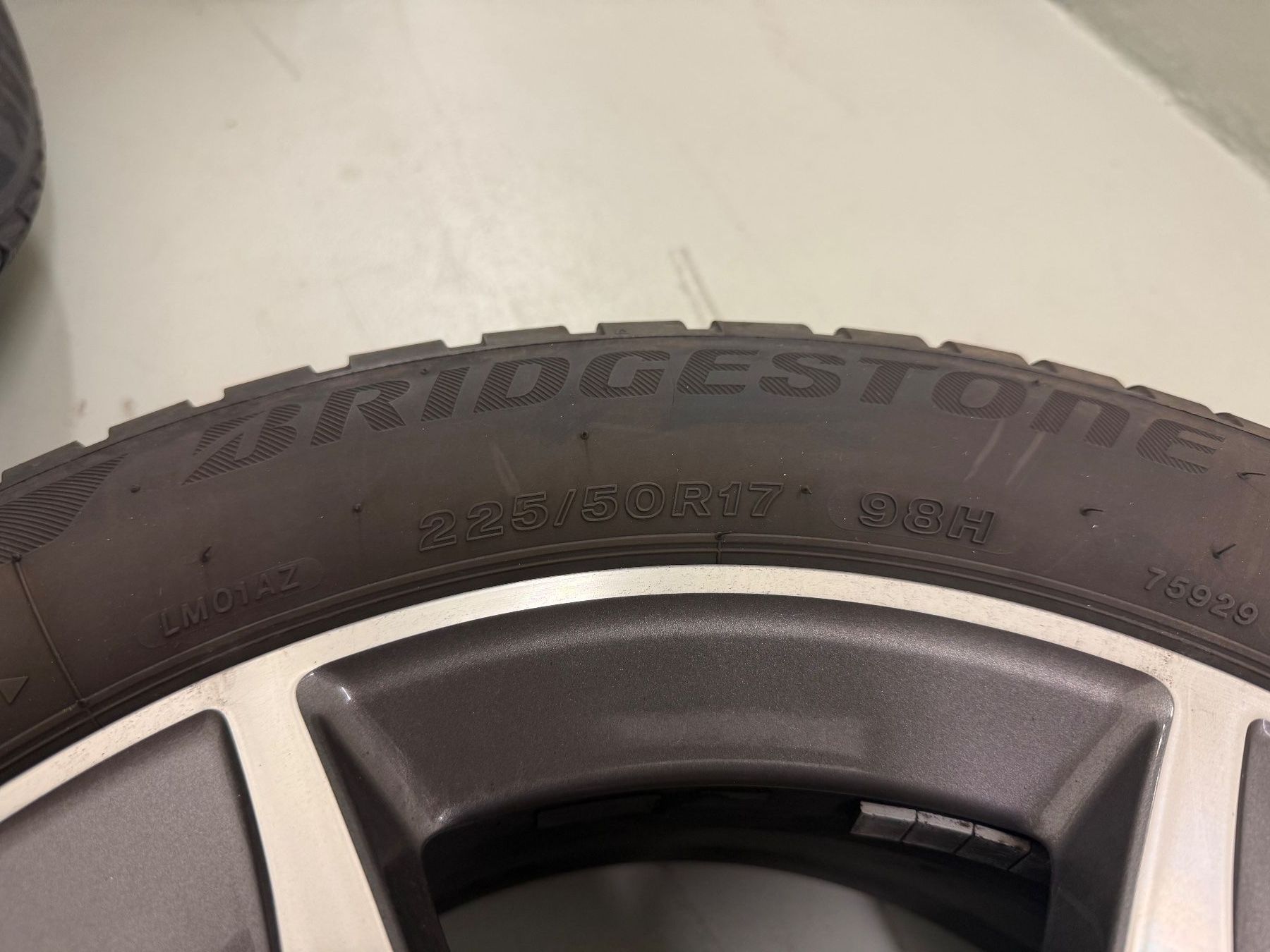 Mercedes-Benz Pneumatici & Ruote complete: Winterräder – Usato da Bazenheid venduto da mir_fv9t 3