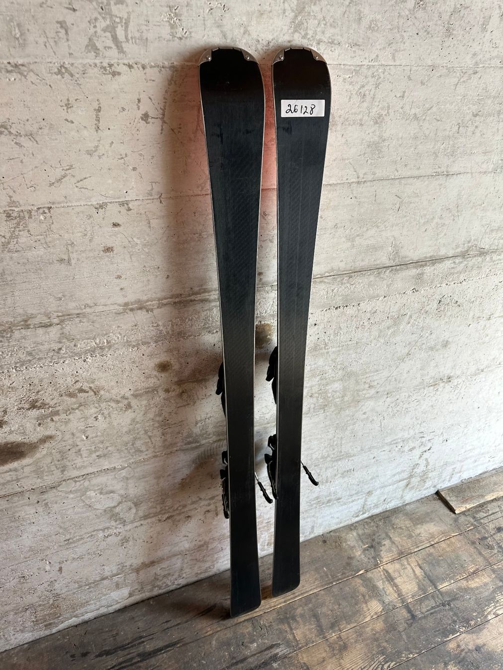 Blizzard Skis: Blizzard WCR Ski 153CM 2024 – Gebraucht aus Emmenbrücke von karkarkar 5