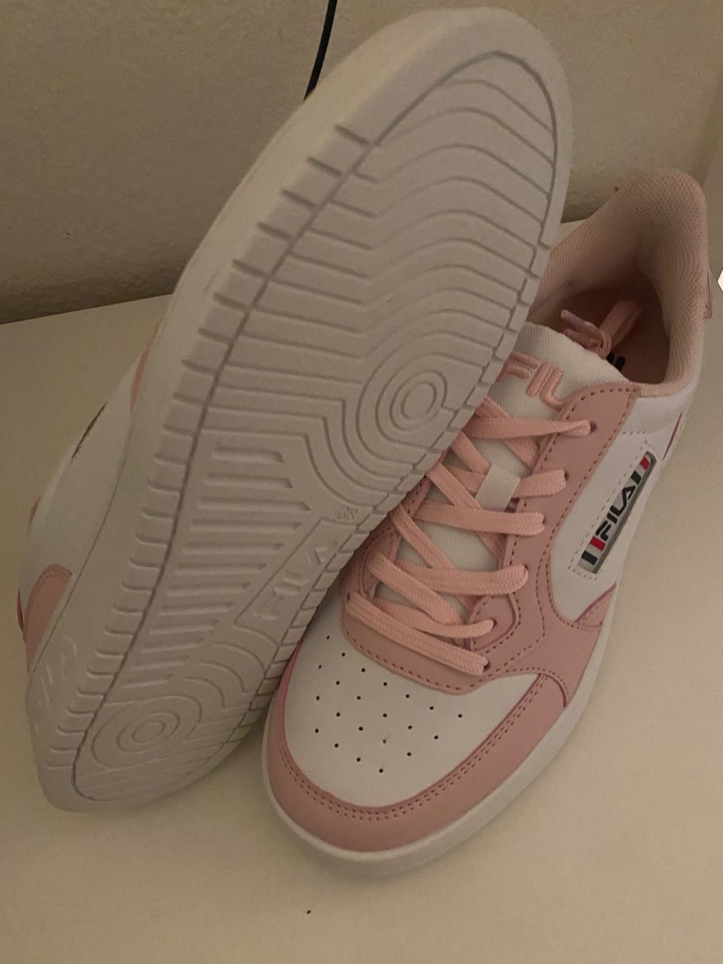 Fila Scarpe da donna: Schuhe – Usato da Gossau ZH venduto da Lavinia07