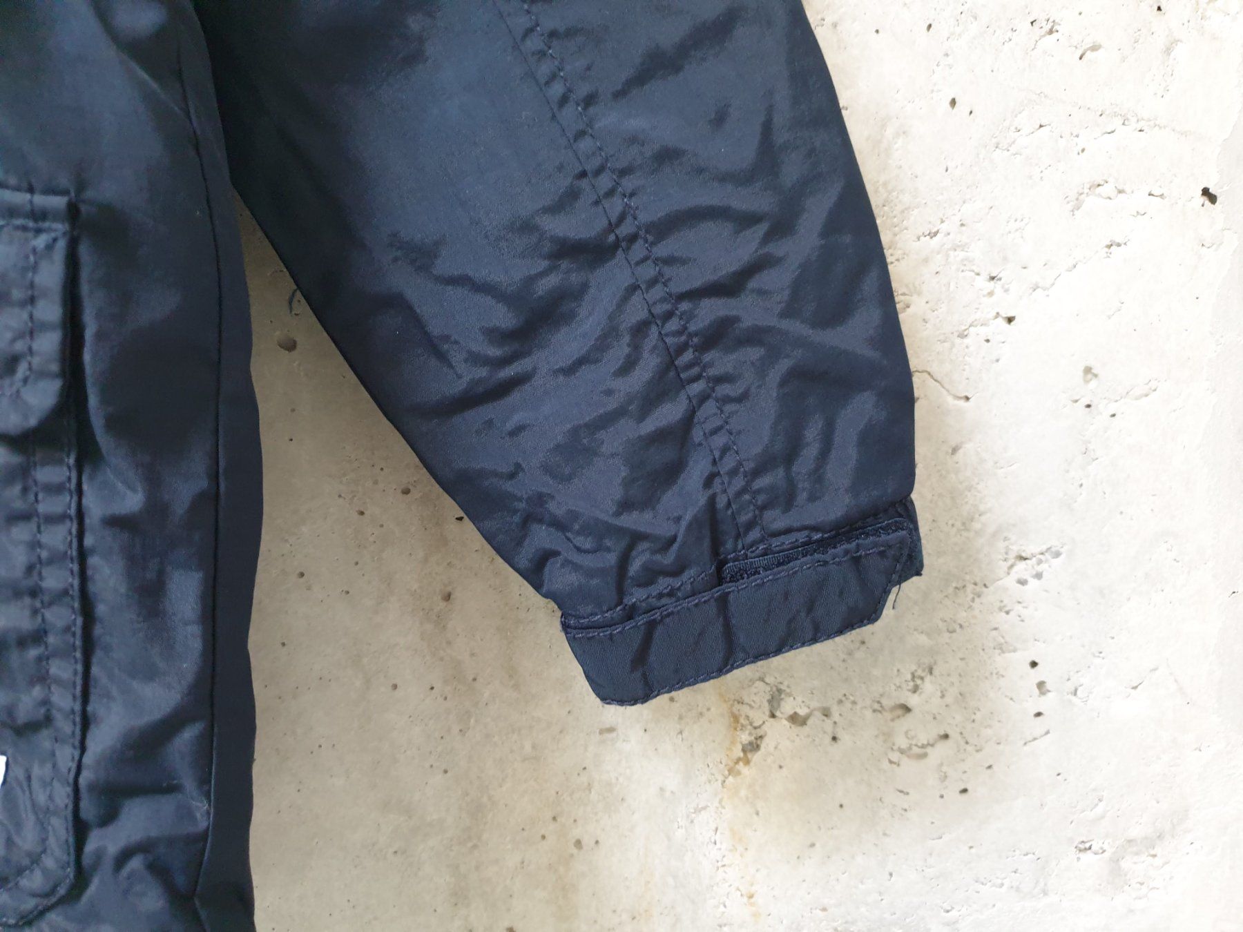 H&M Jacken & Mäntel: Veste coupe-vent H&M, garçon, taille 122 – Gebraucht aus Fribourg von fripons 5
