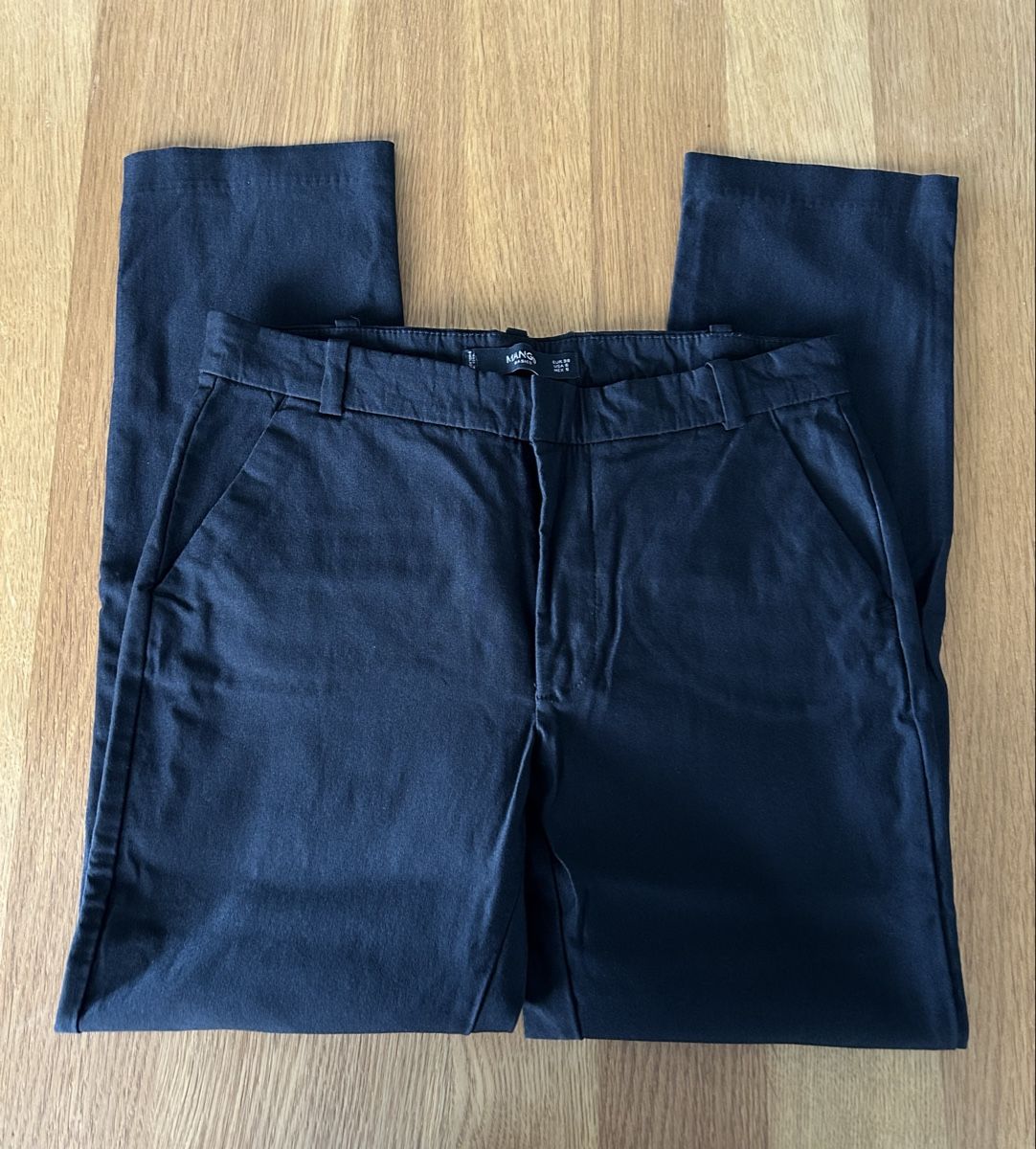 Mango Hosen: Mango Stoffhose Gr. 38 Schwarz – Gebraucht aus Schwarzenbach SG von bienchen22 1