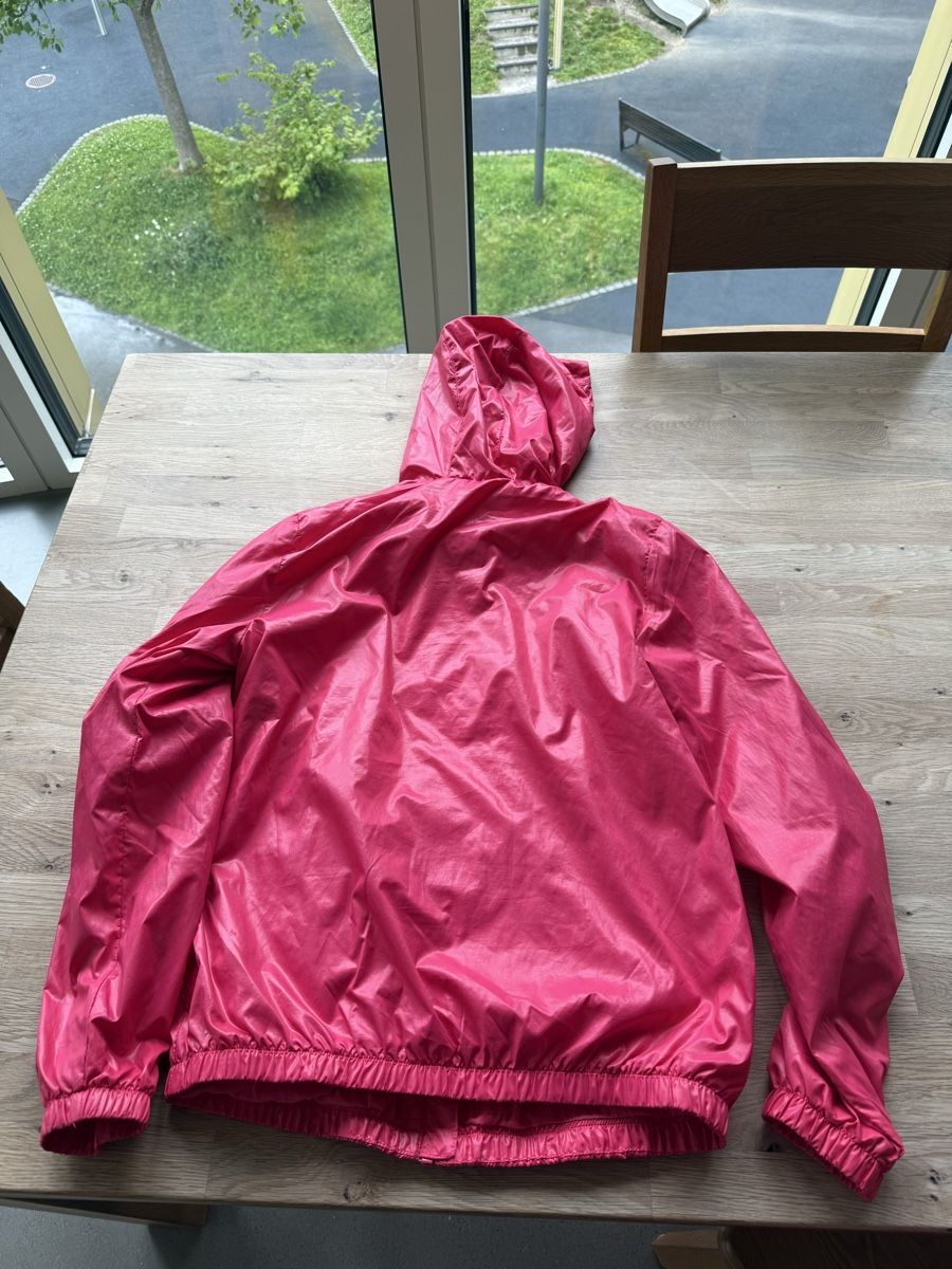Benetton Giacche & Cappotti: Benetton Regenjacke – Usato da Luzern venduto da nad_nf8f 1