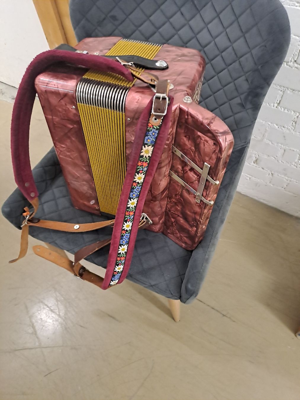 Eichhorn Musikinstrumente: chromatisch EICHHORN orgeli – Gebraucht aus Villeneuve von BibiVintage 2