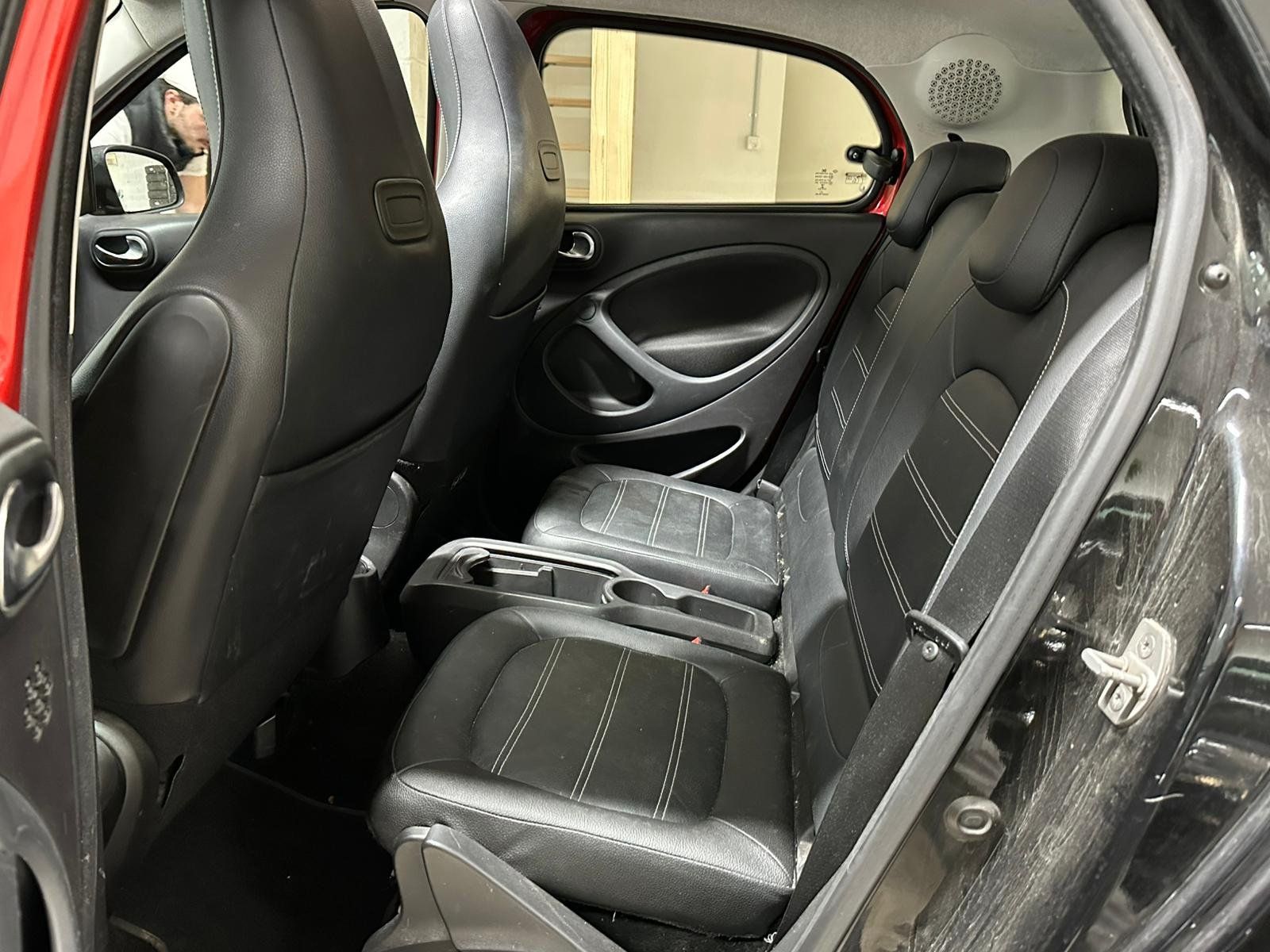 Smart Automobili: Smart Forfour Cabriolet Automatique – Usato da Aclens venduto da sobacopeludo 9