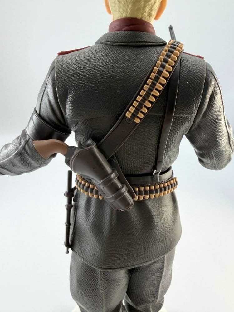 Figuren: Metal Gear Solid Delta: Snake Eater figurine PVC Ocelot 20cm – Neu und originalverpackt aus St-Imier von ATTAKSHOP 3