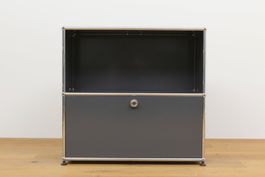 USM Haller Regal in Anthrazit