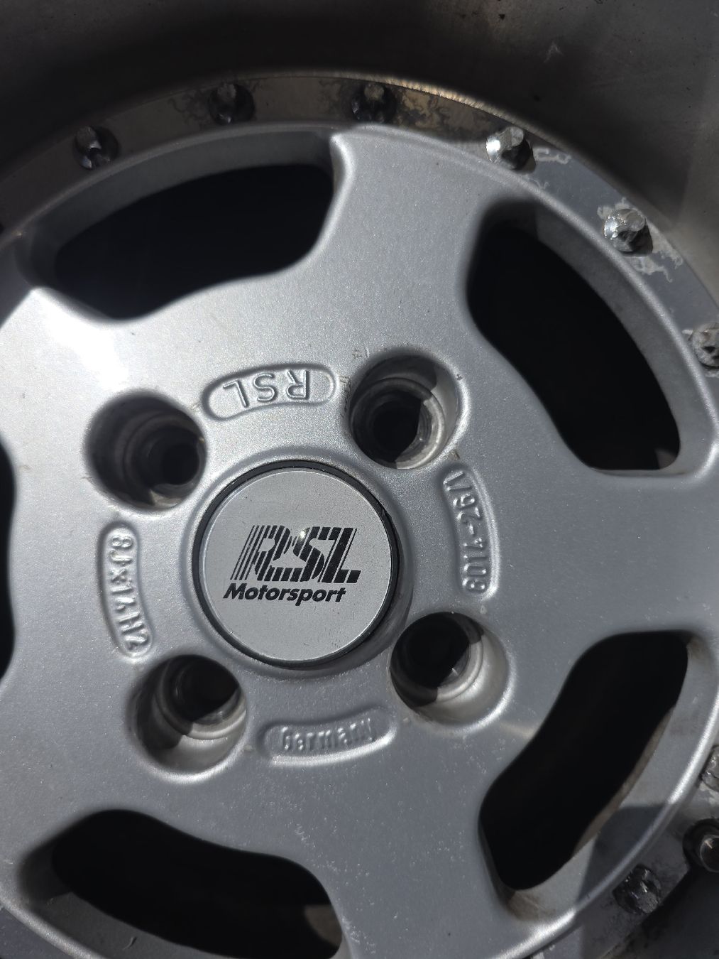 Pneus & Kompletträder: Roues Vw golf 1/2 – Gebraucht aus St-George von leo_fw6t 1