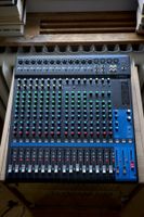 Studiomixer Yamaha MG20 20-Channel