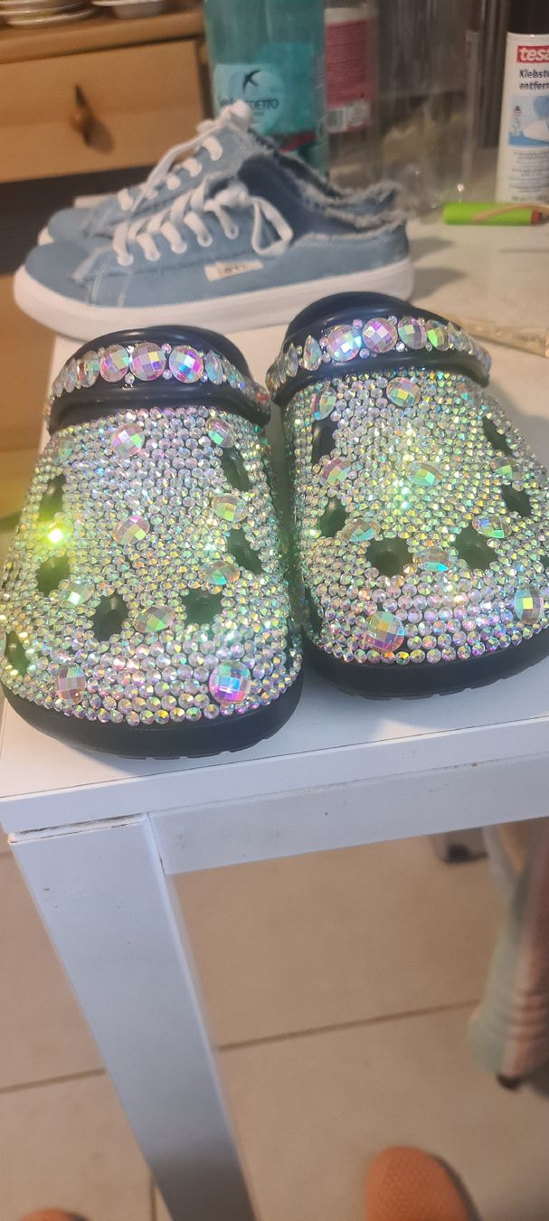 Chaussures femmes: Strass Schlüpfer – Neuf avec emballage d'origine à Bellerive VD par Hermes5