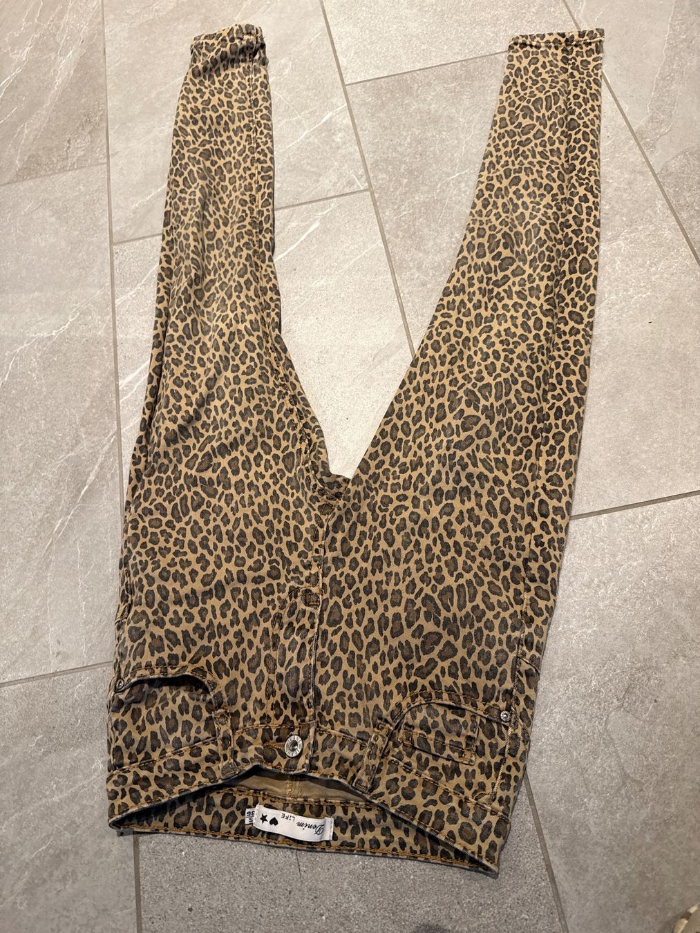 Pantaloni: Damen Denim Hose slim, 36 – Usato da Amriswil venduto da used2use 1