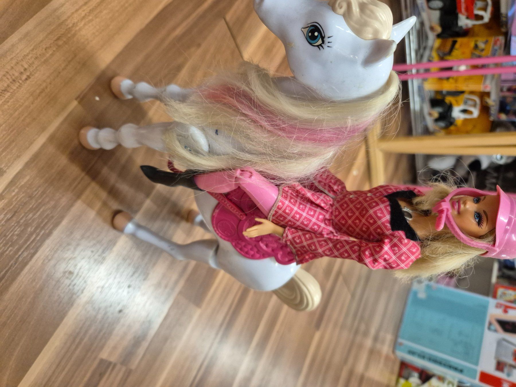 Bambole: Barbie Reiterin mit Pferd defekt B10 – Usato da Schwarzenburg venduto da flamingo1970 1