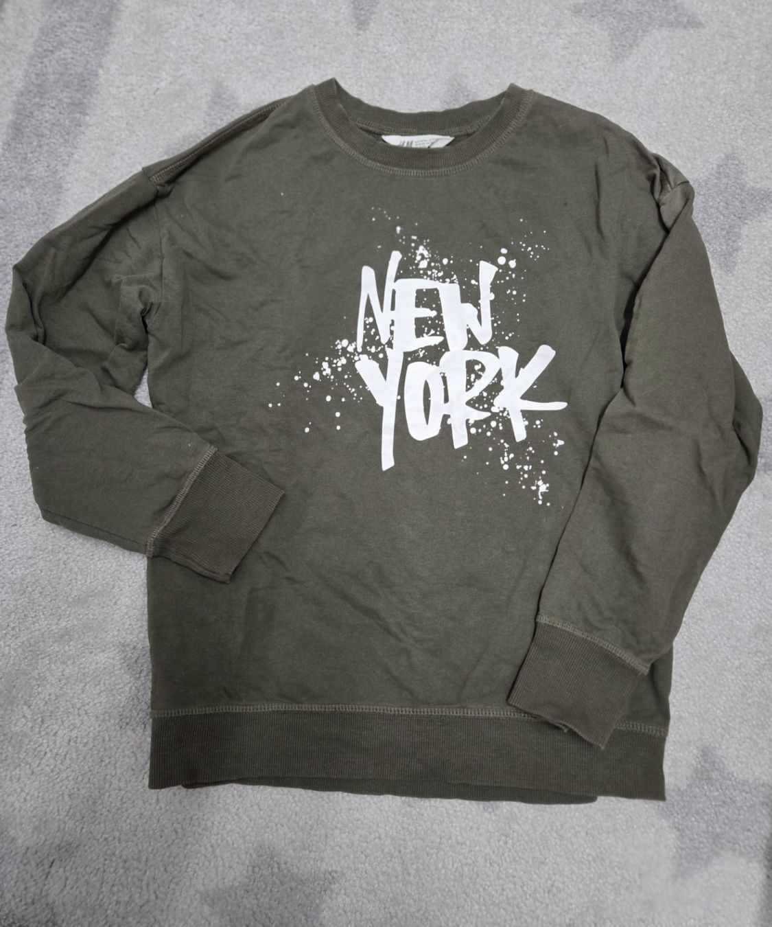 H&M Pullover & Sweatshirts: Pullover olivegrün – Gebraucht aus Birr von SonjaB84