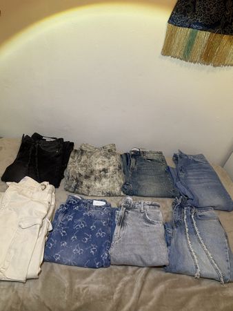 Bershka Jeans verschiedene Modelle Größe 36 gebraucht gut