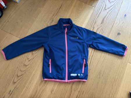 Trevolution Softshelljacke Grösse 98 Mädchen neuwertig