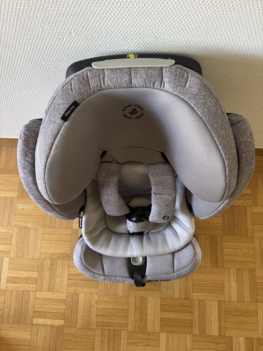 Maxi-Cosi Seggiolini per auto: Maxi-Cosi Titan Pro grey used – Usato da Küsnacht ZH venduto da luizacj 3