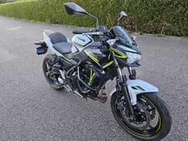 KAWASAKI Z650 / NUR 1.100KM!!/FRISCH AB MFK UND SERVICE!!!