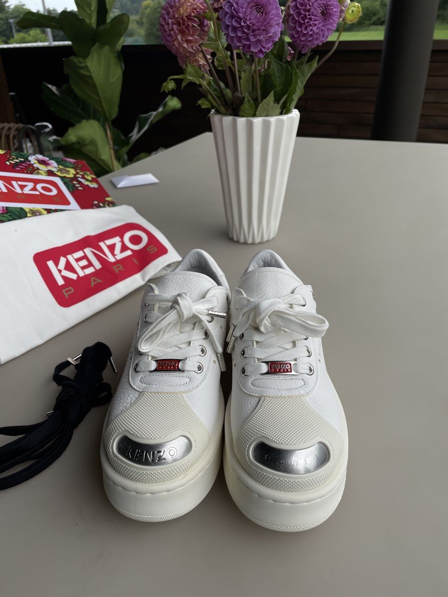 Kenzo Chaussures femmes: Kenzo Hoops Low Top Sneakers – Neuf avec emballage d'origine à Baden par TopOftheBest 1