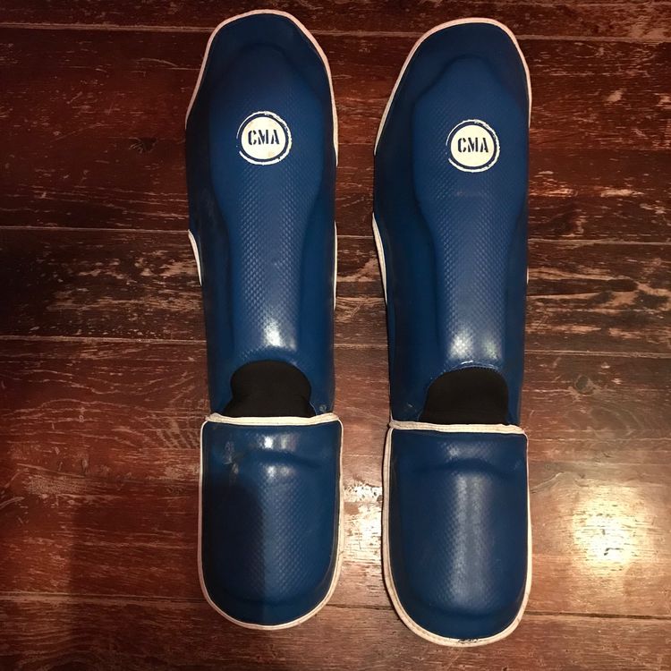 Schienbeinschoner Für Kampfsport - Verstellbar Mit Spannschutz Für Muay Thai & MMA