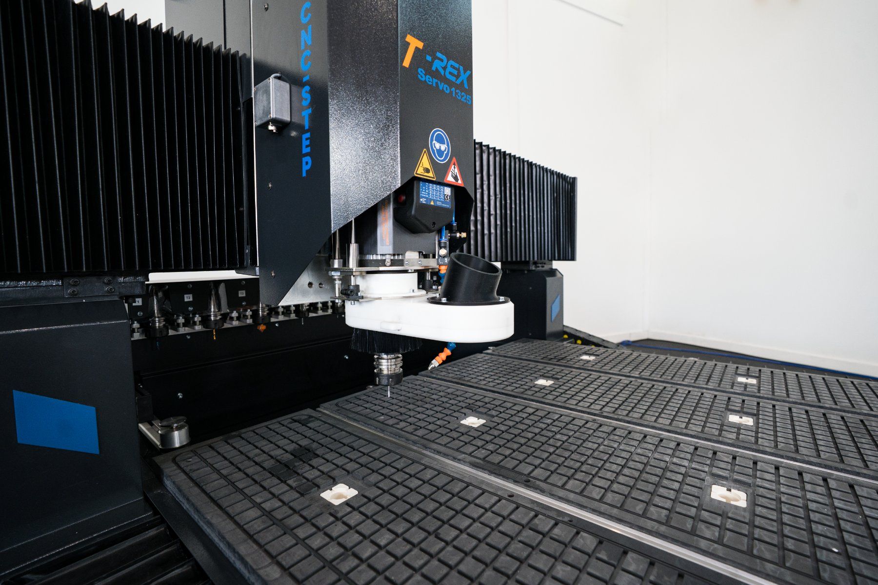 Alle Maschinen: CNC Portalfräsmaschine T-Rex Closed Loop-1312 – Gebraucht aus Geldern von CNC-STEP 4