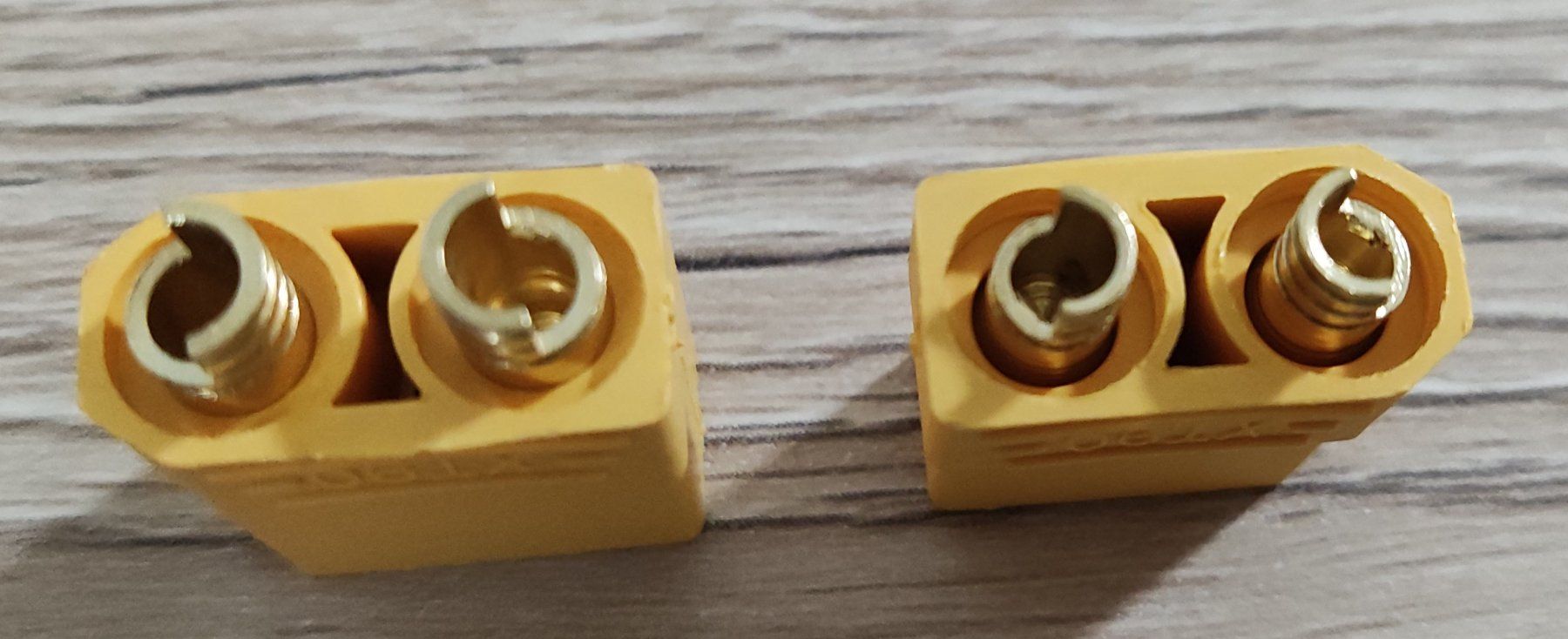 Modellismo RC: XT90 Stecker & Kupplung Set mit jeweils 5 Stück – Nuovo (secondo la descrizione) da Uzwil venduto da Bruchpilot64 1