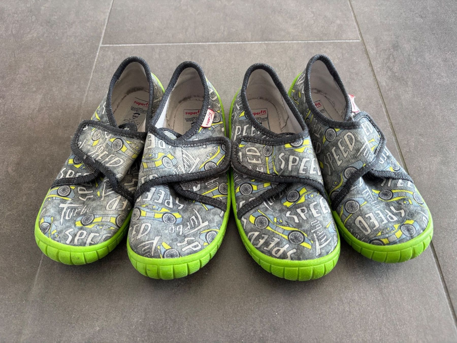 Superfit Scarpe per ragazzi: SuperFit Haussche - 2 sets Gr. 26 – Usato da Oberägeri venduto da MariaLehman