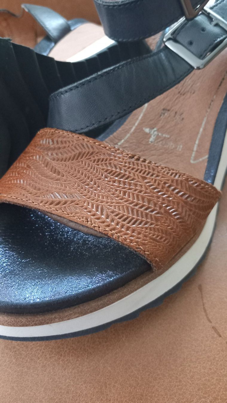 Tamaris Scarpe da donna: Sandale Tamaris Leder 38 – Usato da Eggersriet venduto da Taylorjam 3