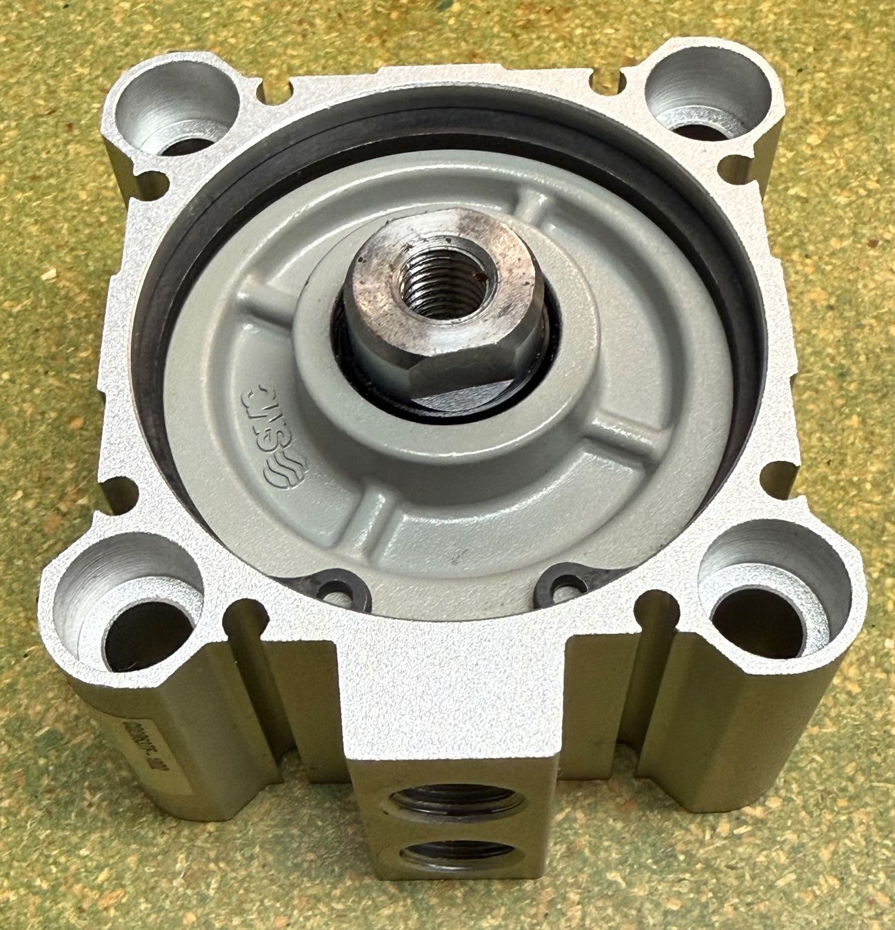 Altro per industria metallurgica: SMC Pneumatik Zylinder CQ2B63TF-10DZ – Usato da Rudolfstetten venduto da Aldo100