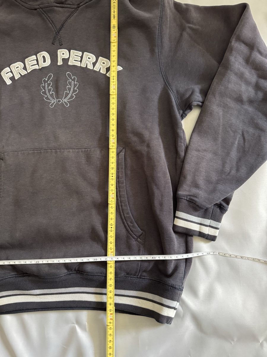 Fred Perry Pullover & Sweatshirts: Fred Perry Vintage Hoodie Kapuzenpullover – Gebraucht aus Vionnaz von b_f_d_r_g 3