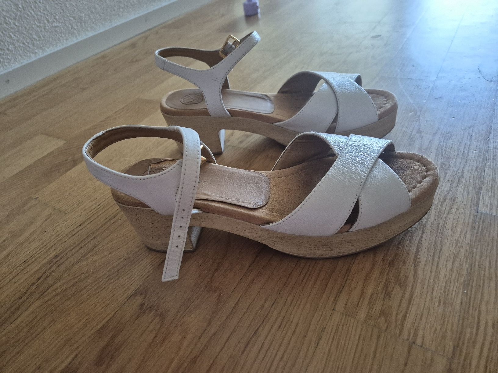 Unisa Scarpe da donna: Ledersandale Unisa 39 – Usato da Basel venduto da Elena_02 3