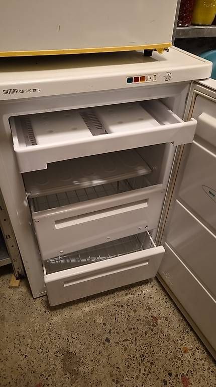 Congelatori: Tiefkühler Satrap GS 120 – Usato da Bern venduto da TrolleyDolley 1