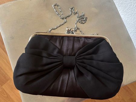 Vintage Abendtasche / Clutch Satintasche mit silberner Kette