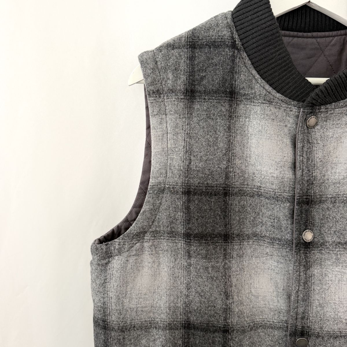 Gilet & Giacche: PENDLETON – Reversible Men's Vest | Size S – Usato da Freienbach venduto da Avviivva_Shop 2